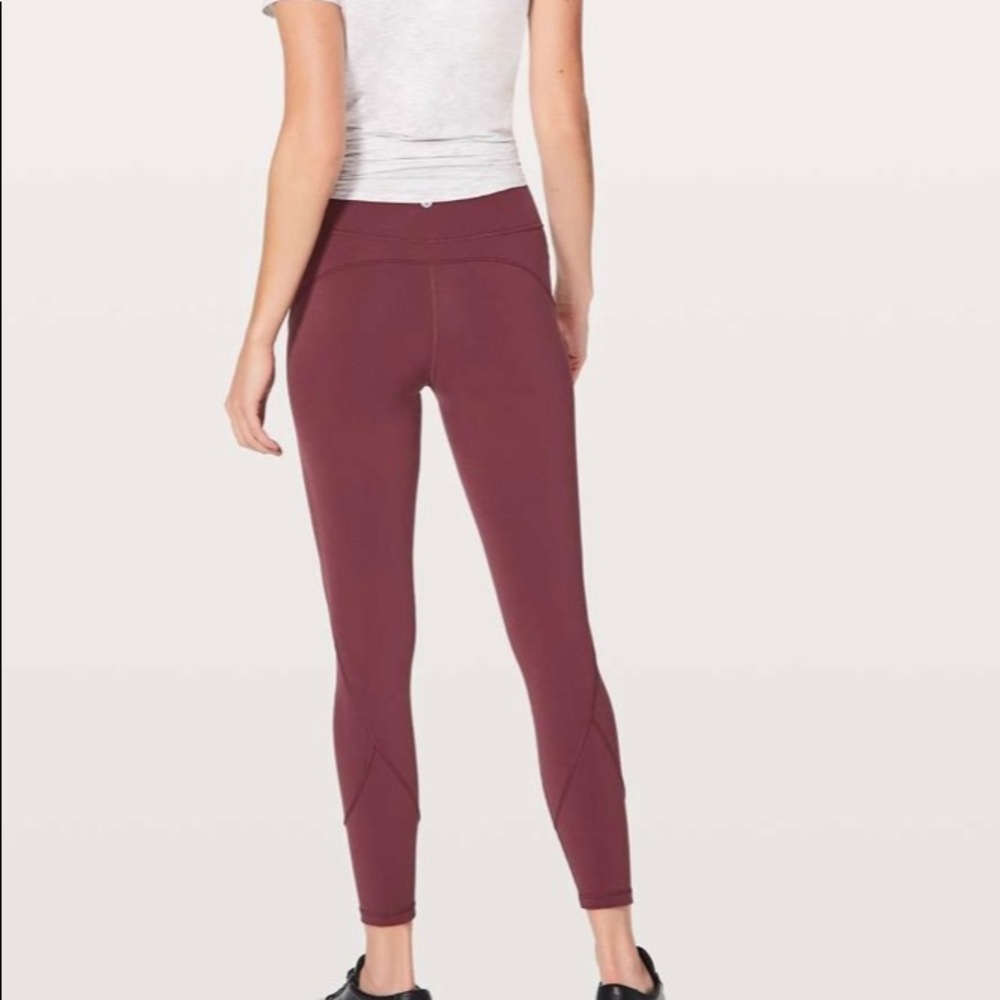 Lululemon In Movement 7/8 Tight *Everlux 25"